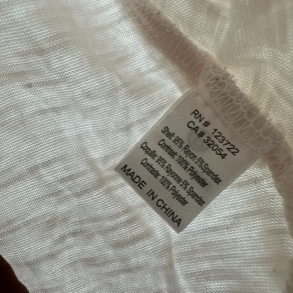 One September‎ Size Small Shirt White Geometric Flowy Pleated Short Sleeve - Image 4