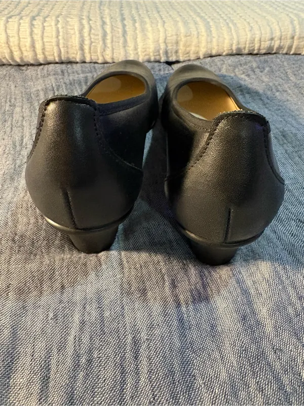 Milano Pump by SAS size 8.5 Black - Image 4