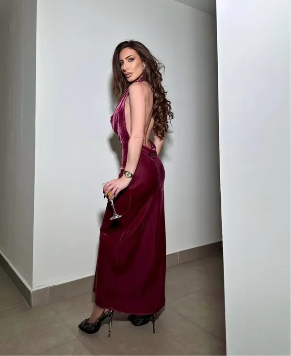 Zara maxi holiday dress velour Velvet Halter in Burgundy wedding party evening - Image 2