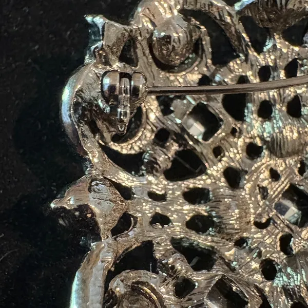 Vintage Style Filigree Rhinestone Crystal Brooch Pin Statement Silver‎ tone - Image 5