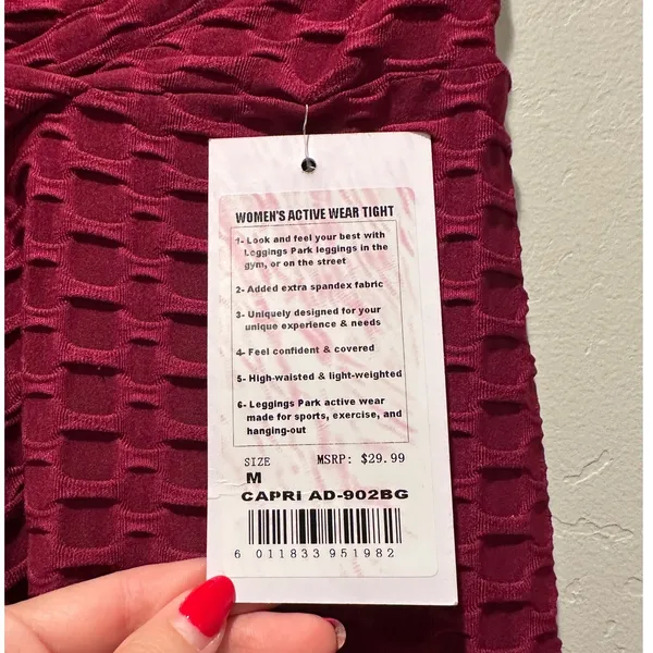 Leggings Park Womens‎ Honeycomb Textured Capri Leggings Burgundy Size M NWT Gym - Image 3