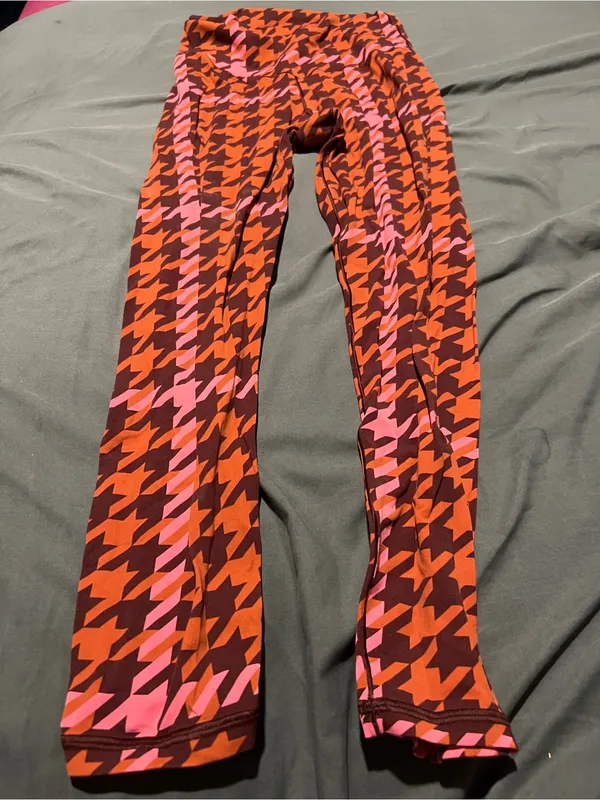 Aerie Houndstooth Print Leggings in Rust & Pink - Image 5