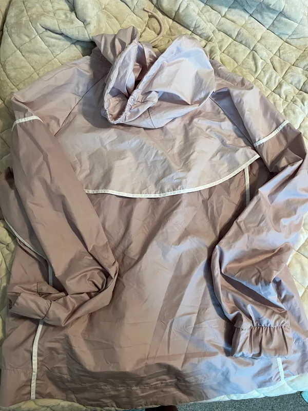 Nike Windbreaker Jacket Women’s - Image 3
