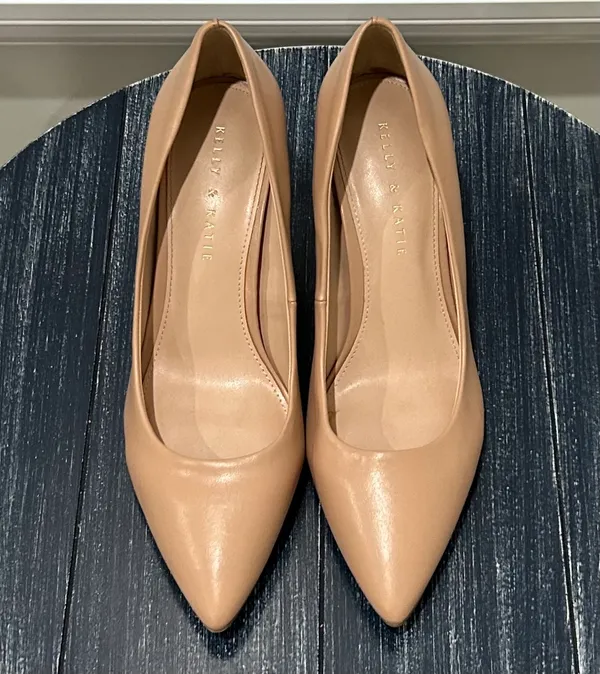 Kelly & Katie Pumps - Image 4