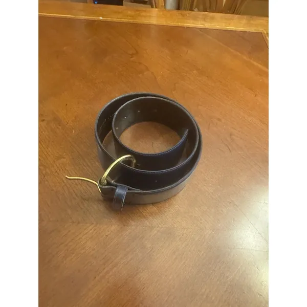 Accessory Lady Navy Blue Leather Belt Size M with Gold Tone Accent Buckle - Image 3