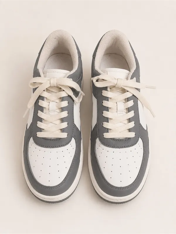 Alo Gray & White Leather Lace-Up Low-Top Platform Sneakers Women’s 6.5 / Men’s 5 - Image 2