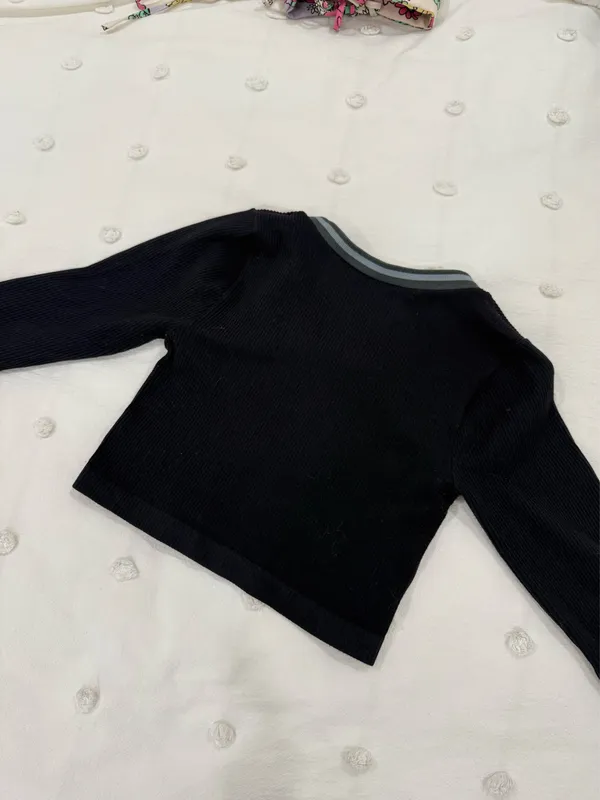 Urban Outfitters Crop Long Sleeve Top - Image 3