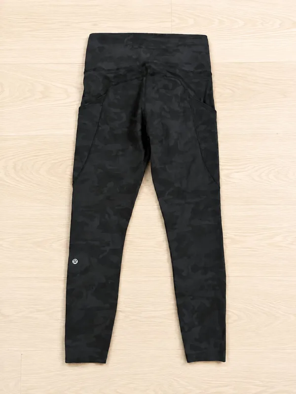 Lululemon Fast and Free High-Rise Pocket Leggings Camo Sz 6 - Image 2