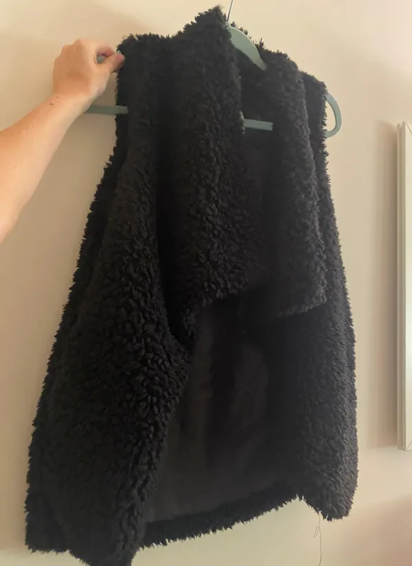 Faux Fur Black Best NWT - Image 2