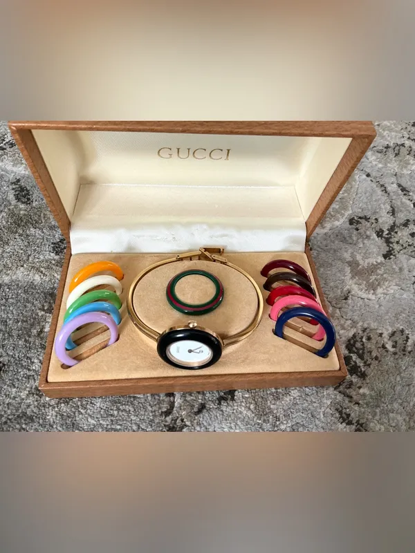 BEAUTIFUL GUCCI bangle watch set 🔥🔥🔥 - Image 16