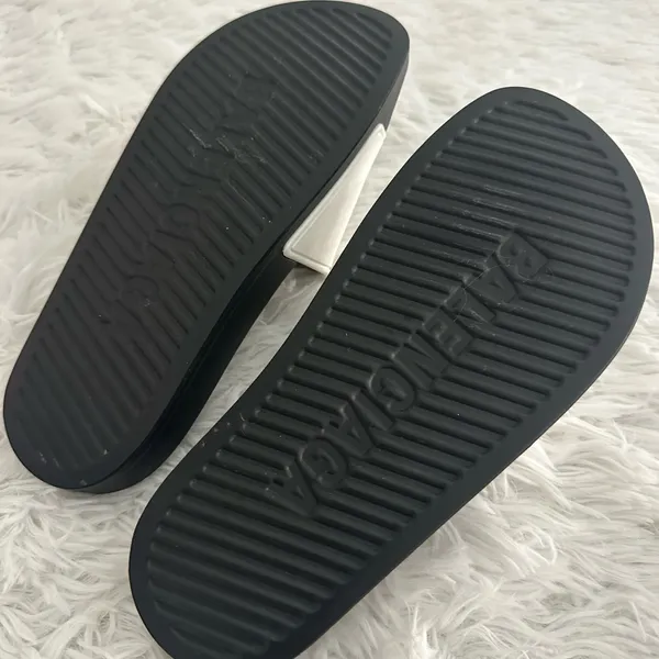 BALENCIAGA Raised Logo Embossed Rubber Pool Sandals‎ Slides Shoes White $395 36 - Image 6