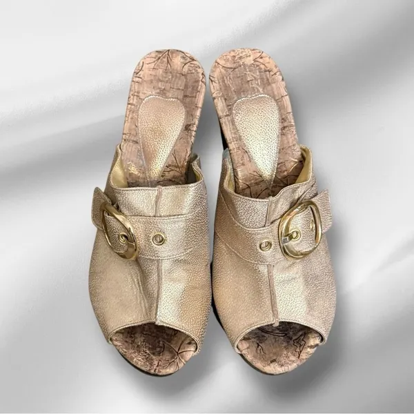 Gold Leather Wooden Heels‎ Size 8 - Image 2