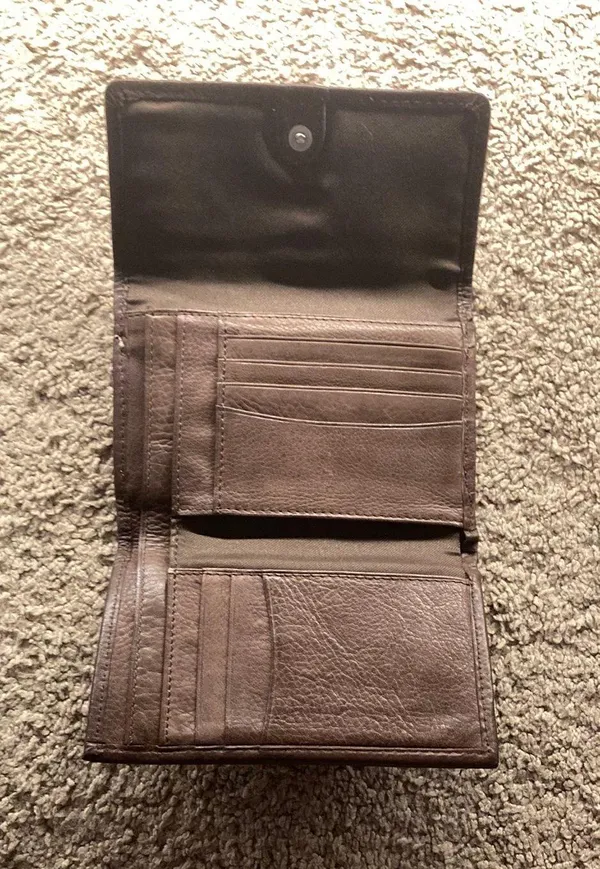 Fossil Brown Leather Wallet - Image 3