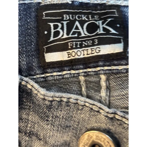 Buckle Black Fit No 3 Bootleg Jeans Light Wash Distressed Stretch Denim 28L - Image 4