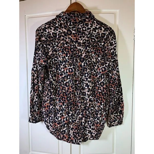 Beach Lunch Lounge Leopard Print‎ Blouse Womens Medium Animal Cheetah Mob Wife - Image 3