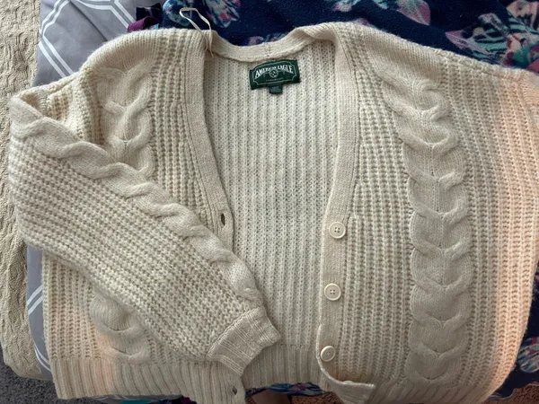 American Eagle Outfitters Sweater - Image 2
