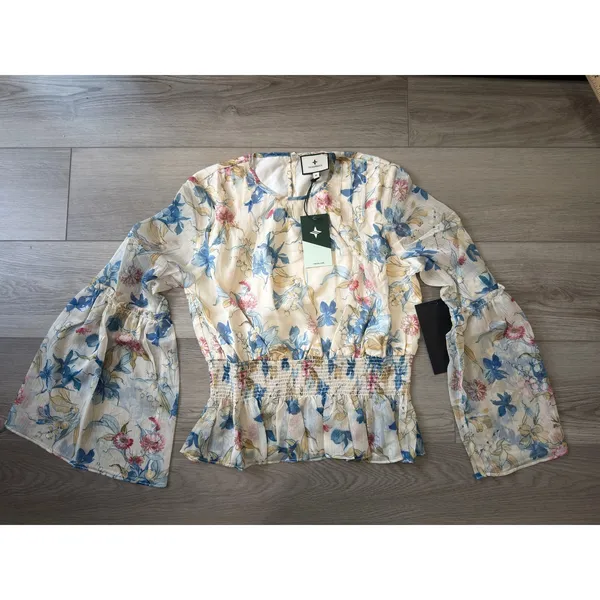Tuckernuck Lily of the Valley Jennie Boho Cottage Snowberry Floral Blouse NWT M - Image 2