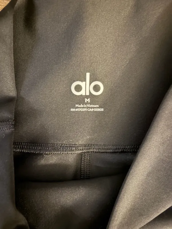 Alo Yoga Black Airlift Leggings 7/8 Size M - Image 2