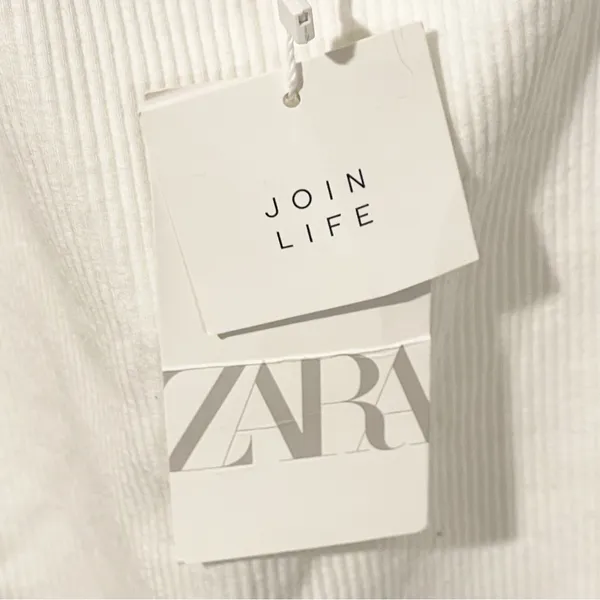 Zara Size‎ Large White Tank Spaghetti Strap Ribbed Tank Top Asymmetrical NEW - Image 3