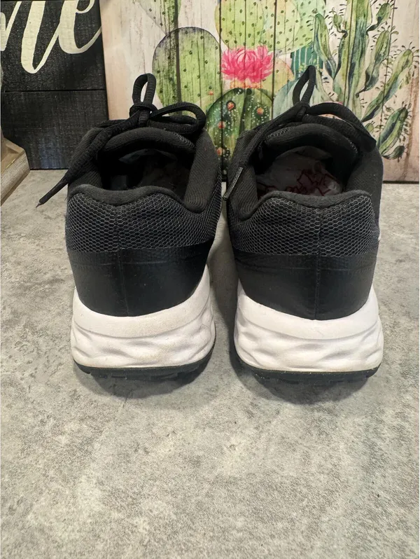Nike Revolution 6 Next Nature Running Shoe Women's Size 6 Black - Image 5