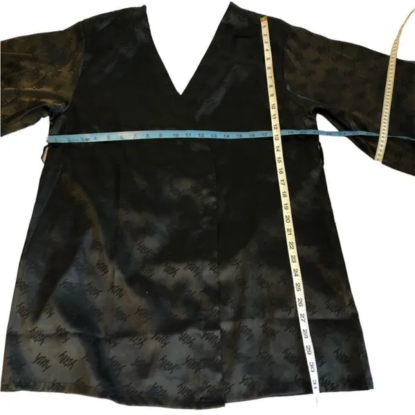 YITTY‎ Women's Satin Pretty Mini Robe Size Medium Iconic Black - Image 5