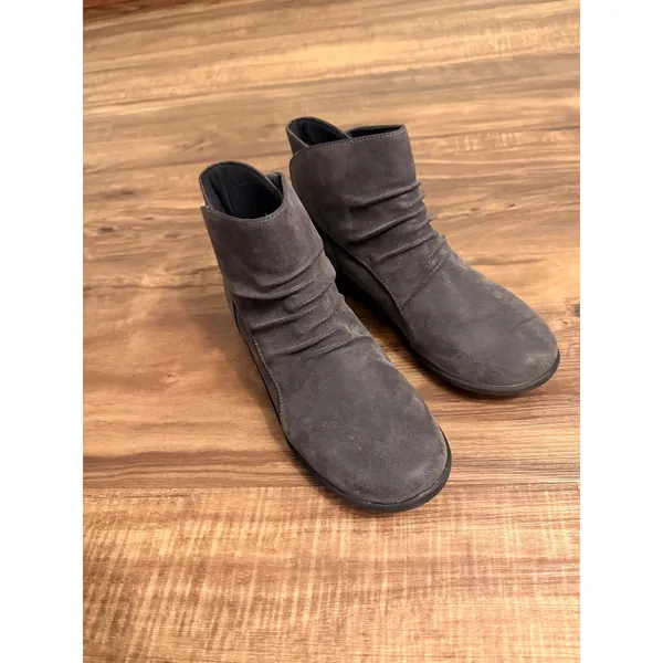 Clarks Cloudsteppers Sillian Tino Grey Ruched Ankle Boots‎ Sz 8 - Image 9
