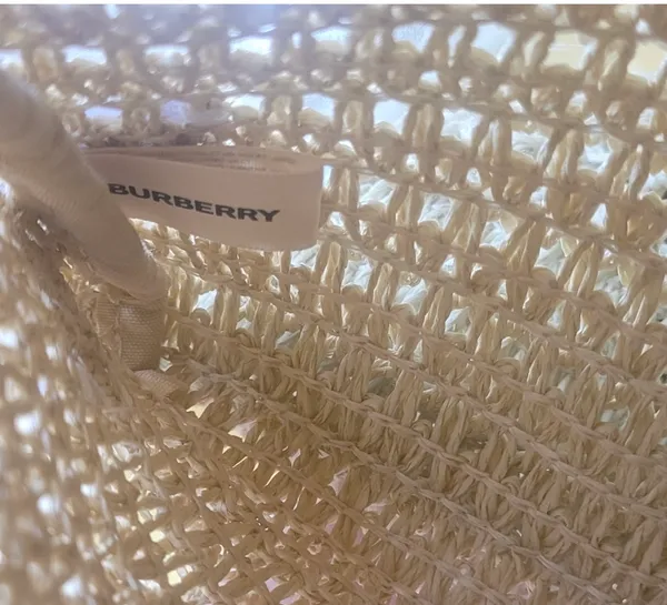 Burberry goddess straw tote bag  - Image 7