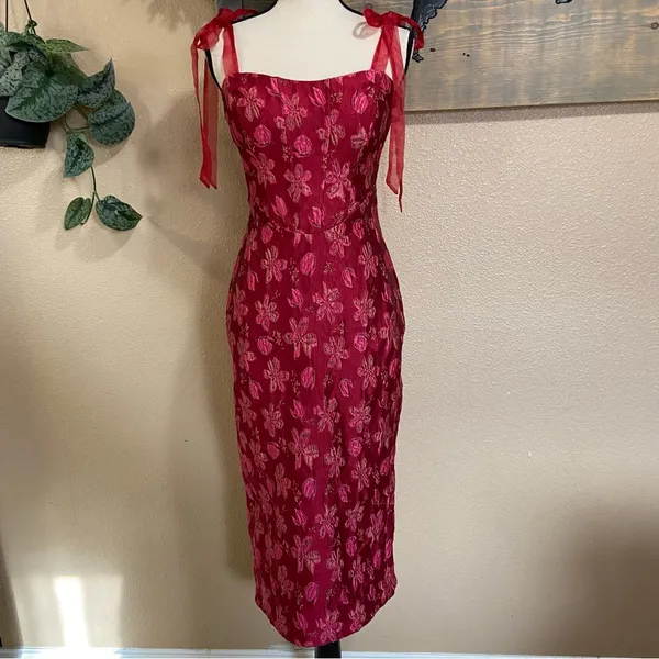 NWOT Lulus Lovely Darling Magenta Floral Jacquard Tie-Strap Midi Dress - Image 4