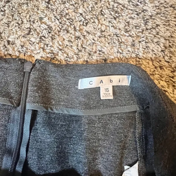 Cabi Charcoal Gray Heather Ponte Pencil Skirt‎ Style 550 Womens Size 16 Workwear - Image 2