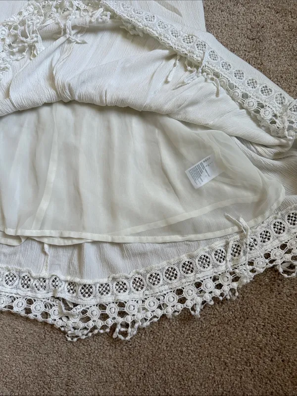 American Eagle Outfitters Tiered Off White Fringe Shift Dress. Size Small - Image 4