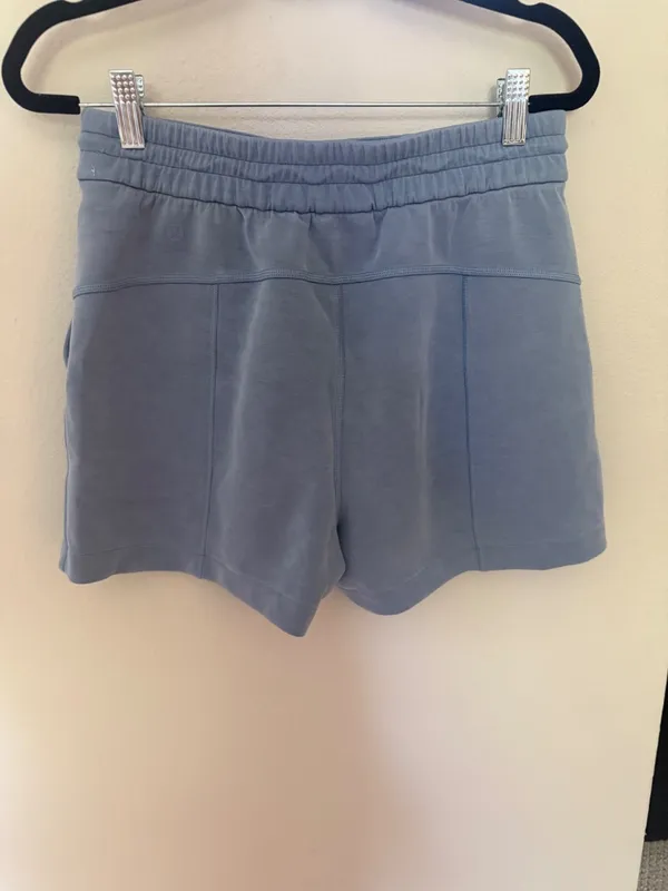 Lululemon SoftStreame Shorts 4" - Image 3