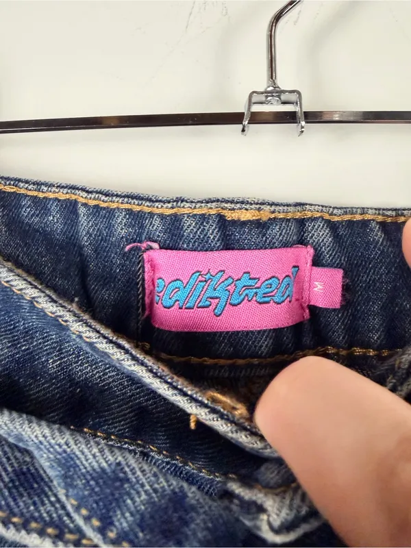 New EDIKTED Funky Stitch Low Rise Jeans dark denim size medium - Image 4