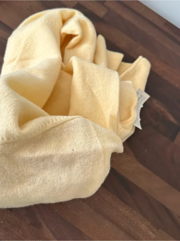 Vintage Butter Yellow Wool Sweater - Image 8
