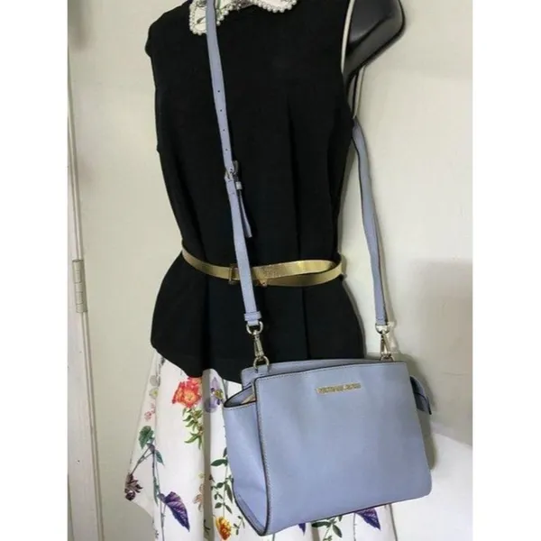 michael kors small blue cross body bag - Image 7