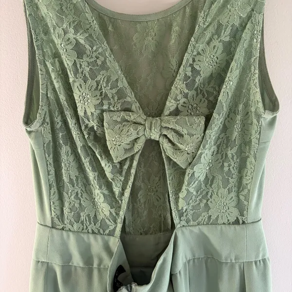 TCEC Sage‎ Green Lace Inset Bow Back Fit and Flare Pleated Mini Dress Medium - Image 5