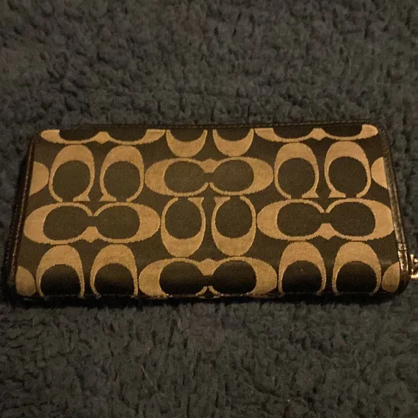 Coach signature C Wrap around wallet - Image 6