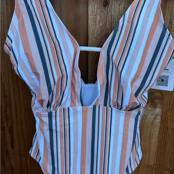 NWT Cupshe Swimsuit S Orange - Image 2