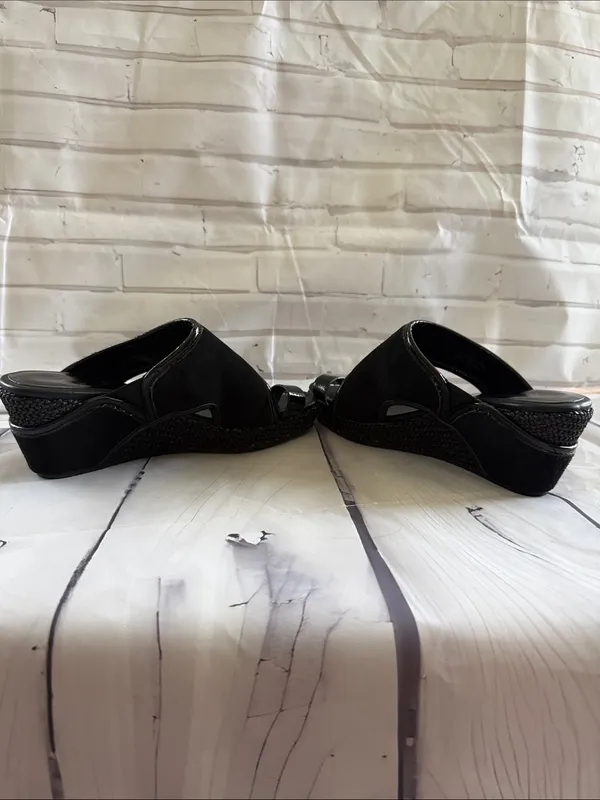 Donald J. Pliner Gyer Leather Black Wedge Sandals - Image 5