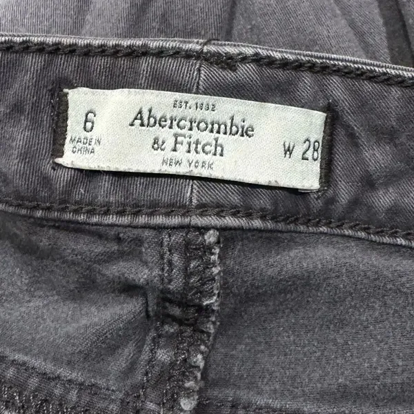 Abercrombie and Fitch Grey Skinny Jeans Women’s 6/28 - Image 3