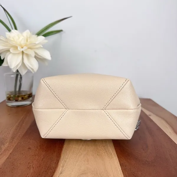NWT Tory Burch Willa Mini Bucket‎ Bag - Image 4