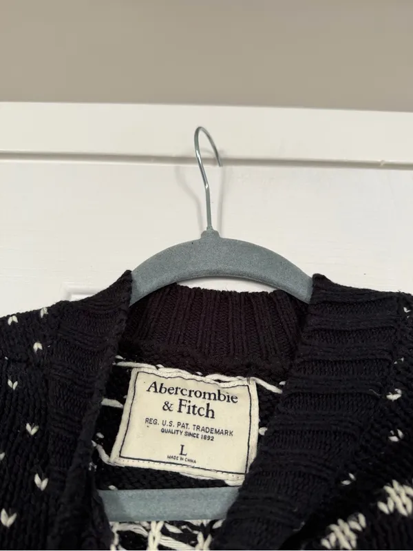 Abercrombie and Fitch A&F Vintage Deer Holiday Snowflake Sweater Christmas Cozy - Image 5