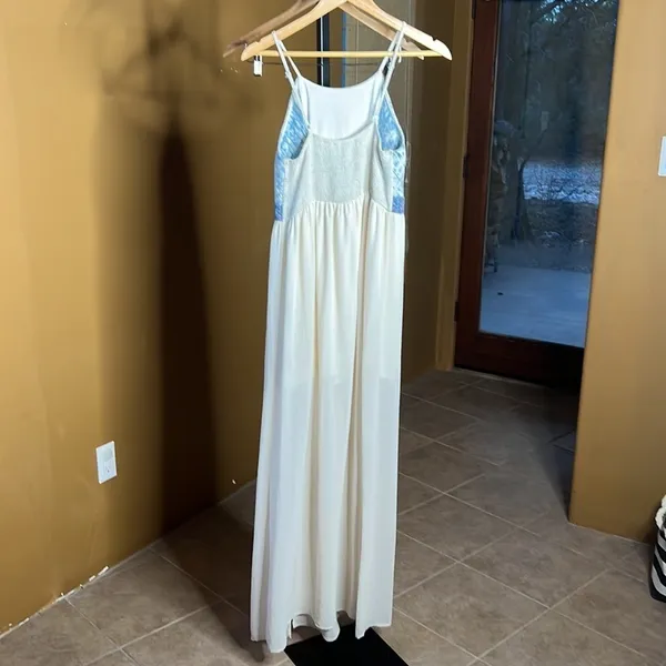 Flying Tomato Sleeveless Embroidered Waist Lined Goddess Maxi Dress Size Medium - Image 6