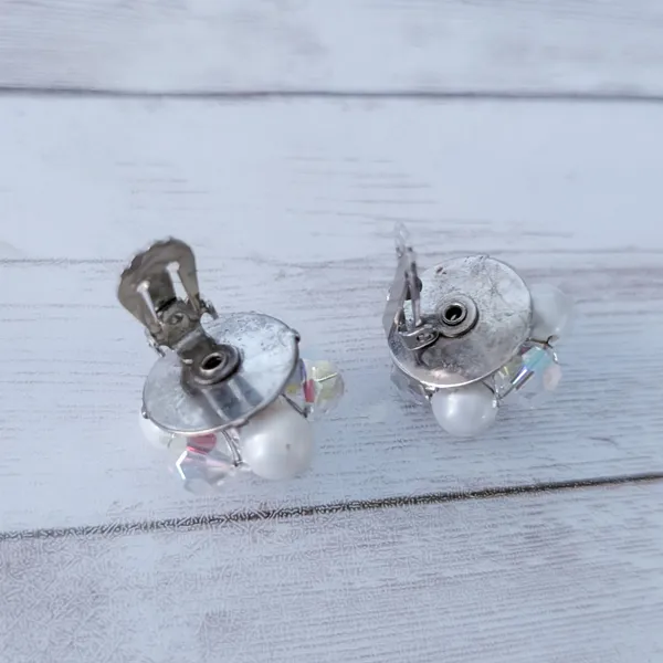 Vintage Clip On Earrings Off White & Iridescent Cluster - Image 6