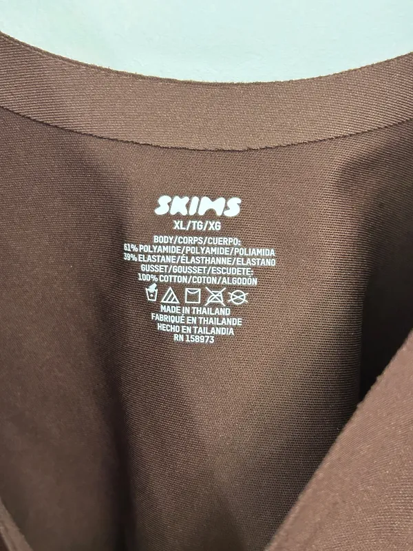 NWT Skims Body Plunge Bodysuit Cocoa XL BD-THG-3326 ( SOLD OUT) - Image 4