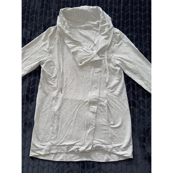 Lululemon Womens Coast‎ Easy Wrap Jacket Gray Heather Full Zip Size 6 - Image 2