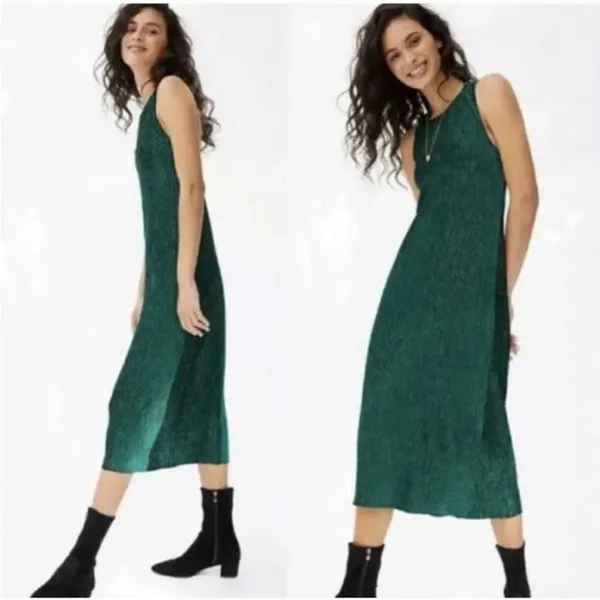 Anthropologie Maeve Twist-Back Velvet Holly Green Sleeveless Midi Dress - Image 3