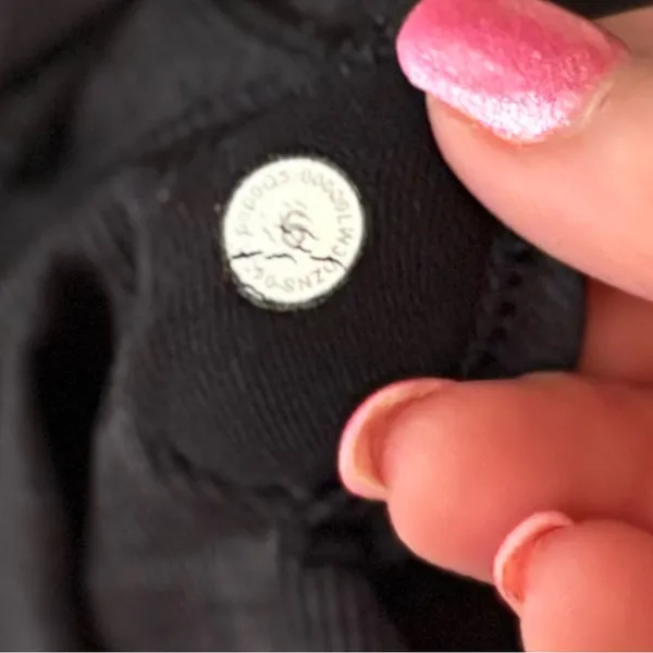 Lululemon Ebb To Street long-sleeve crop. SZ 6 Preloved. - Image 6