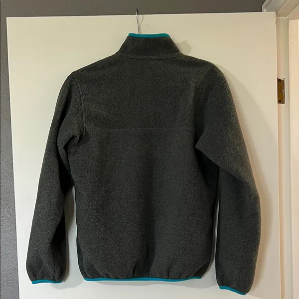 Patagonia Gray and Teal Fleece Pullover - Image 5