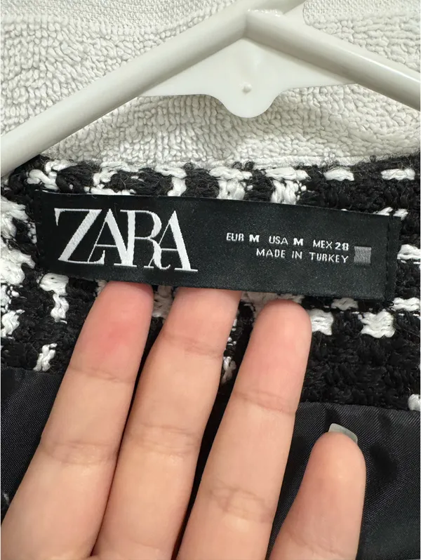 Black and White Plaid Pattern Zara Blazer - Image 3