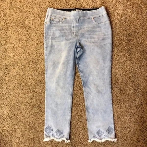 Luxe Denim Crop Jeans L (14-16) Used - Image 11